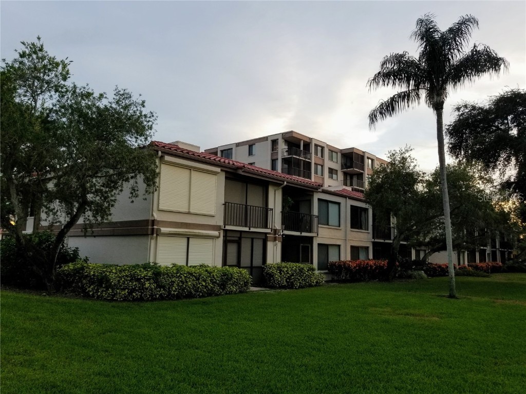 6219 Palma Del Mar Boulevard S #112 Saint Petersburg FL 33715 - BOCA CIEGA BAY U8192345 image1