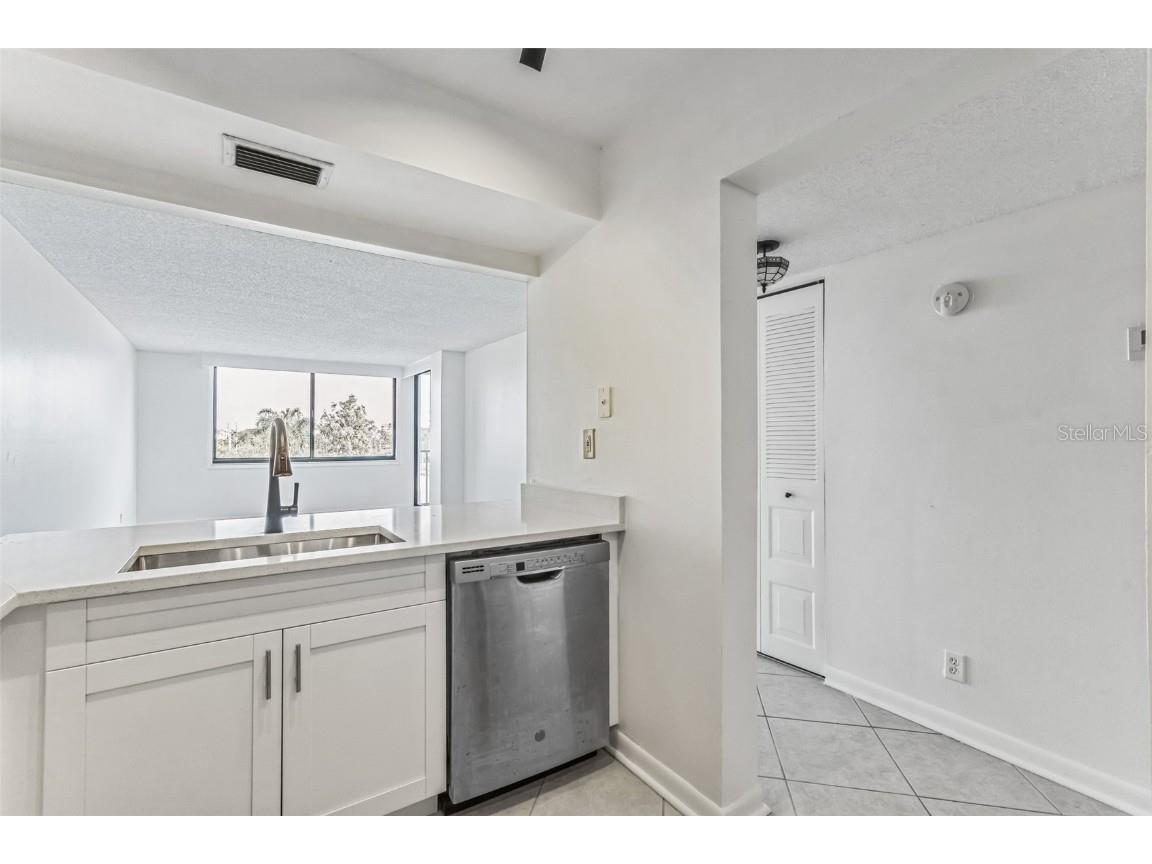 6219 Palma Del Mar Boulevard S #301 Saint Petersburg FL 33715 O6229714 image9