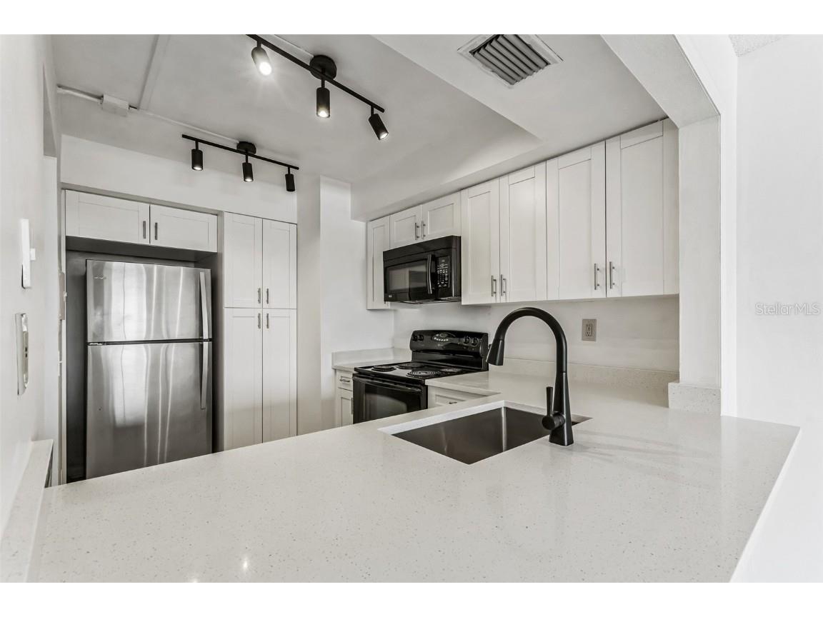 6219 Palma Del Mar Boulevard S #301 Saint Petersburg FL 33715 O6307620 image6