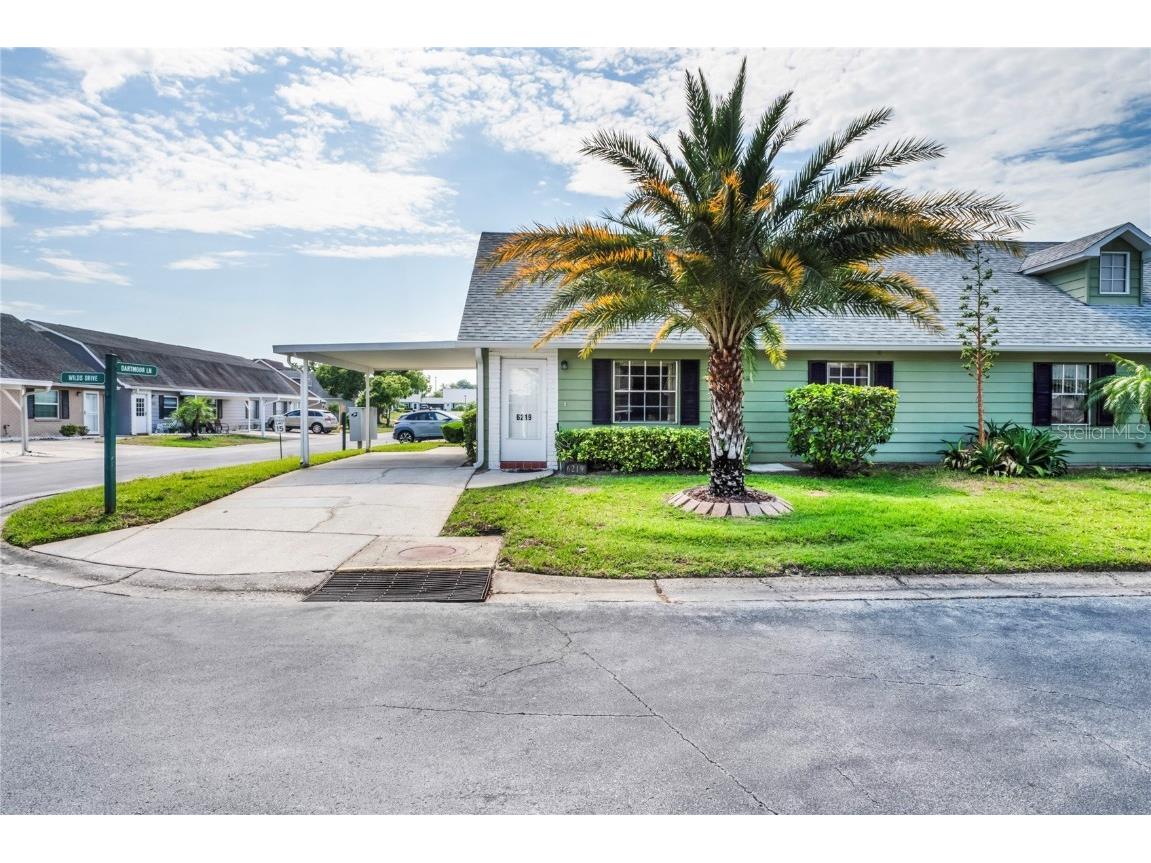 6219 Wilds Drive #11A New Port Richey FL 34653 W7863983 image1