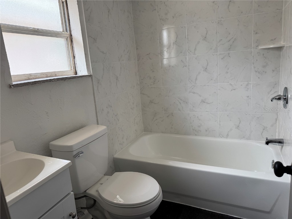 622 Booker Avenue #A B Lake Wales FL 33853 L4956356 image7