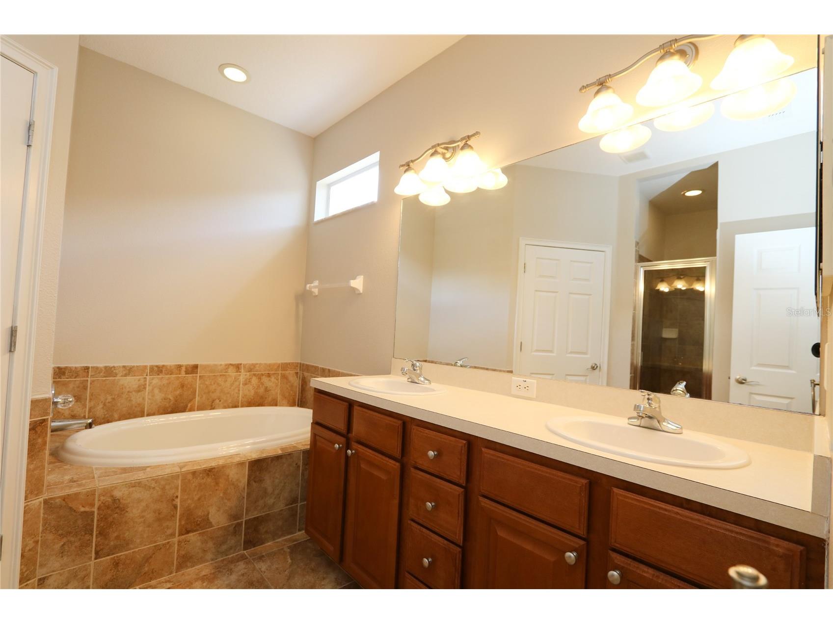 622 Breezeway Court Brandon FL 33511 TB8508101 image12