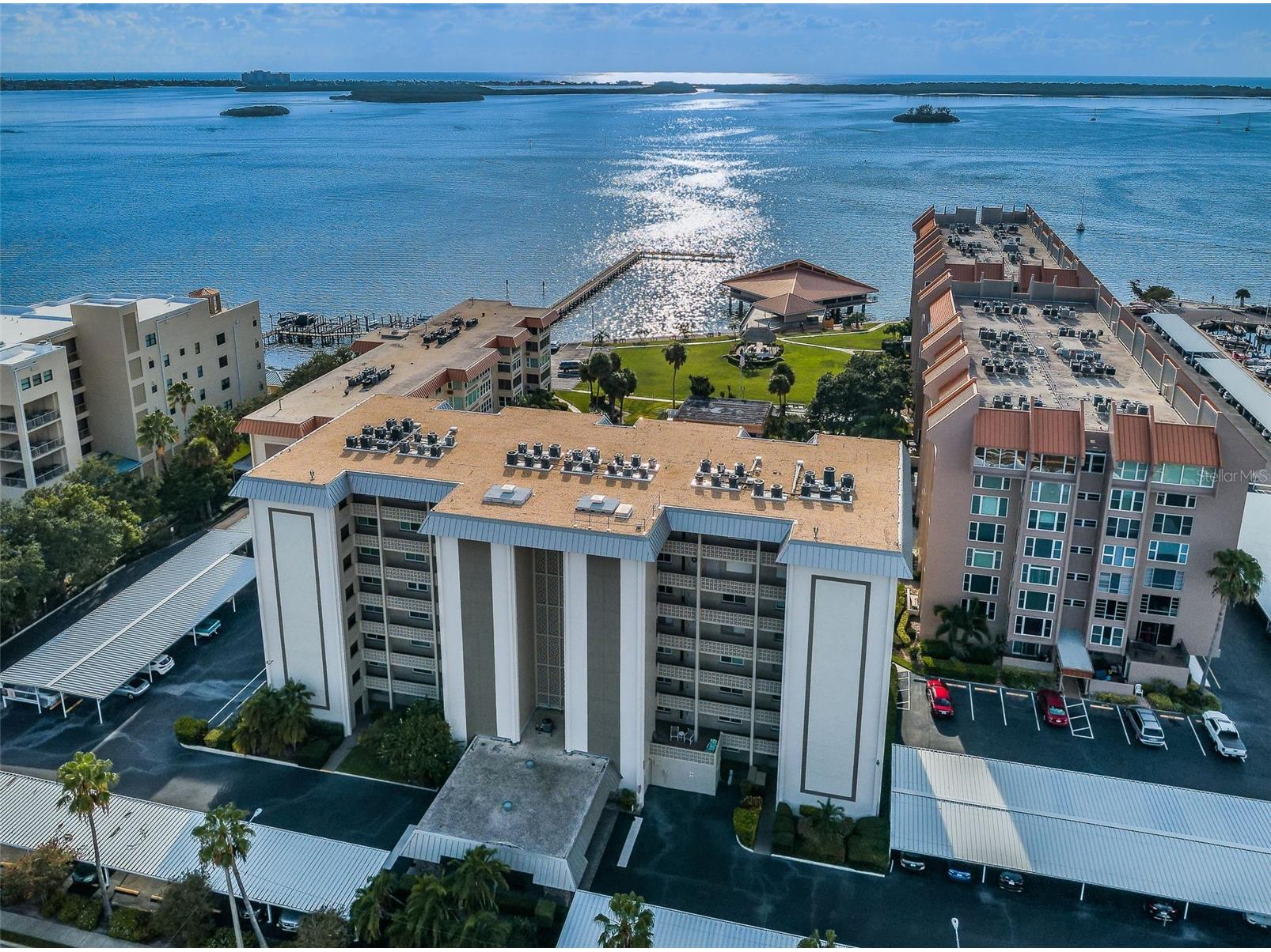 622 Edgewater Drive #123 Dunedin FL 34698 TB8461471 image1