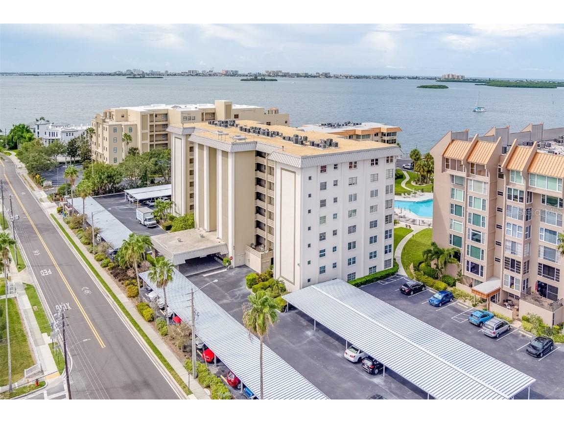 622 Edgewater Drive #225 Dunedin FL 34698 U8215375 image1