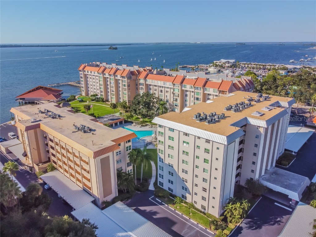 622 Edgewater Drive #323 Dunedin FL 34698 U8141558 image1