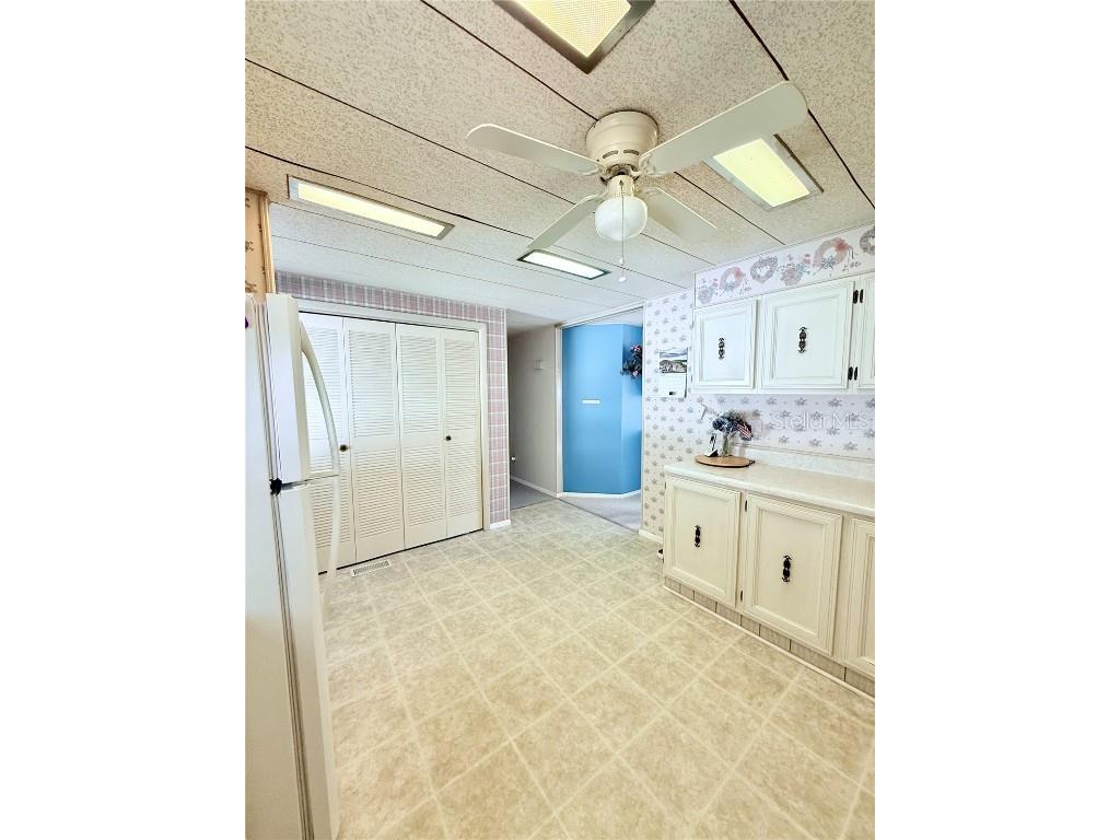 622 Elizabeth Lane Lakeland FL 33809 - LAKE GIBSON L4953994 image7