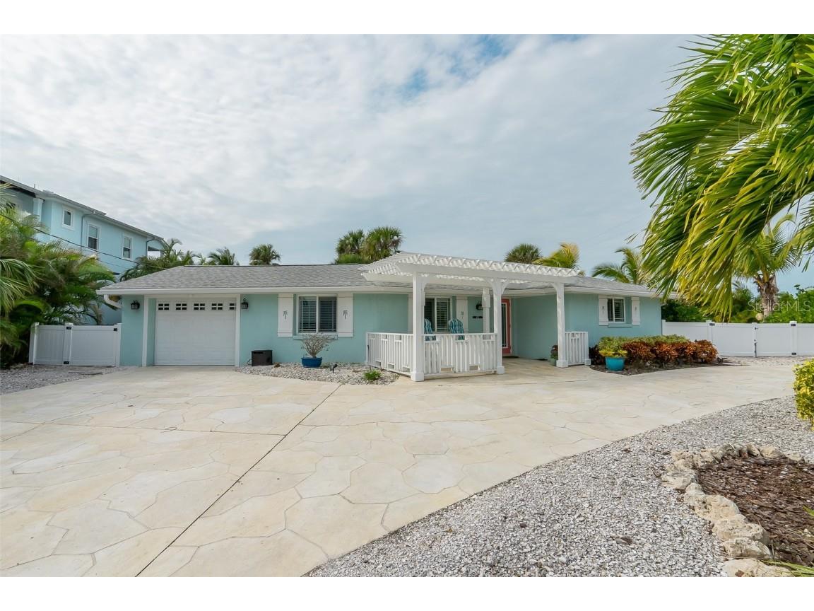 622 Key Royale Drive Holmes Beach FL 34217 A4554794 image1