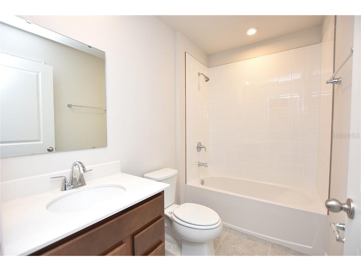 622 Manchester Path Dundee FL 33838 L4957807 image32