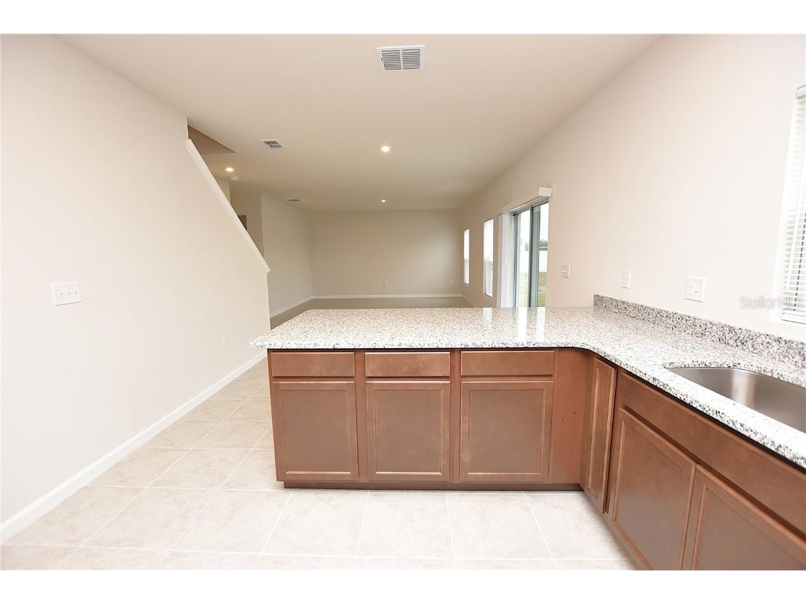 622 Manchester Path Dundee FL 33838 L4957807 image5