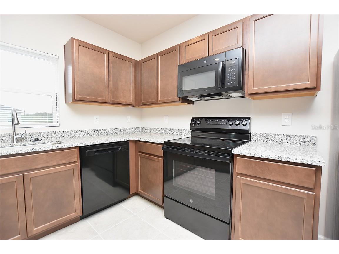 622 Manchester Path Dundee FL 33838 L4957807 image6