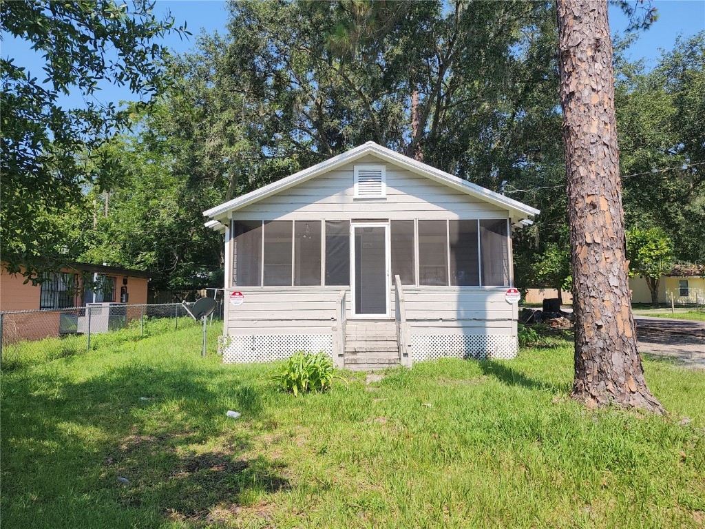 622 NE 15th Street NE Gainesville FL 32641 U8205645 image1