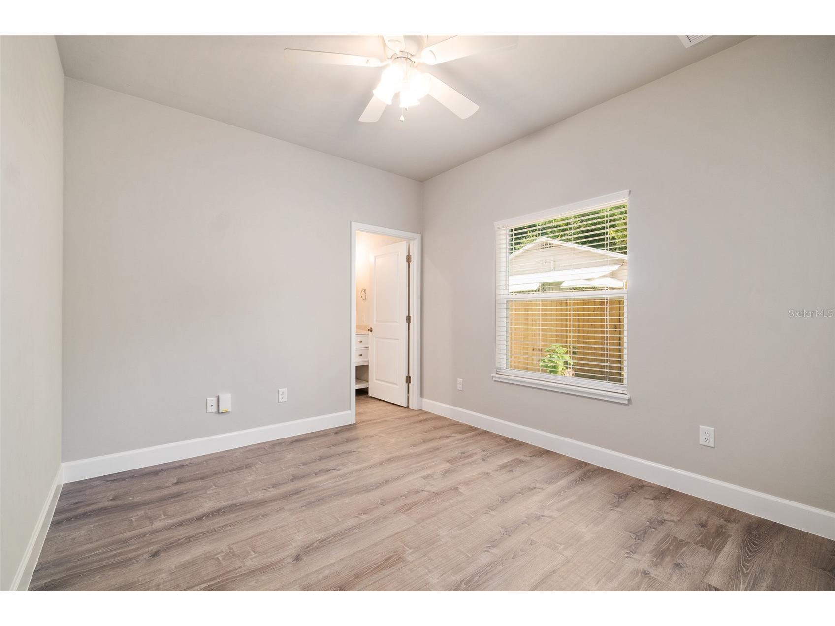 622 NW 3rd Avenue #11 Gainesville FL 32601 GC540562 image17