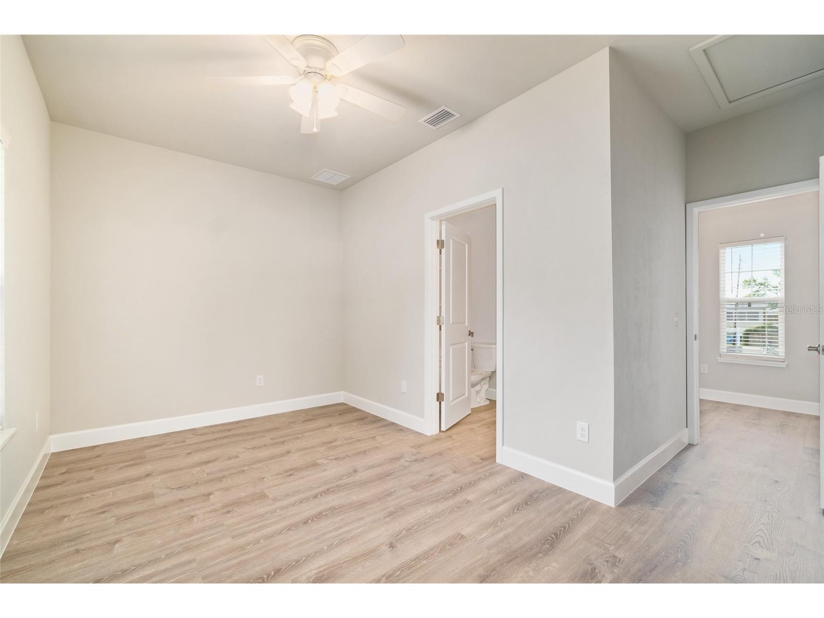 622 NW 3rd Avenue #3 Gainesville FL 32601 GC539002 image14