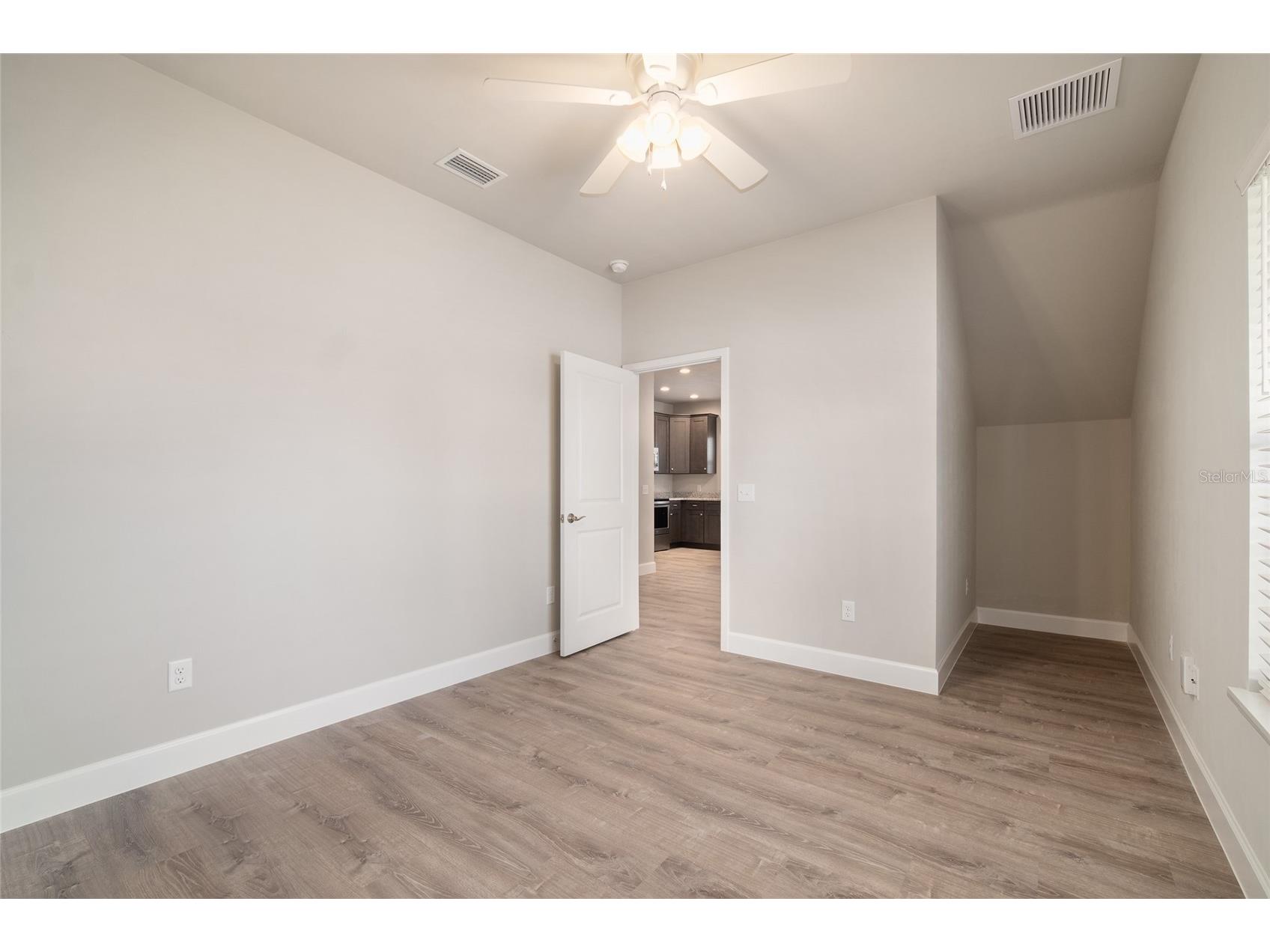 622 NW 3rd Avenue #5 Gainesville FL 32601 GC539004 image16