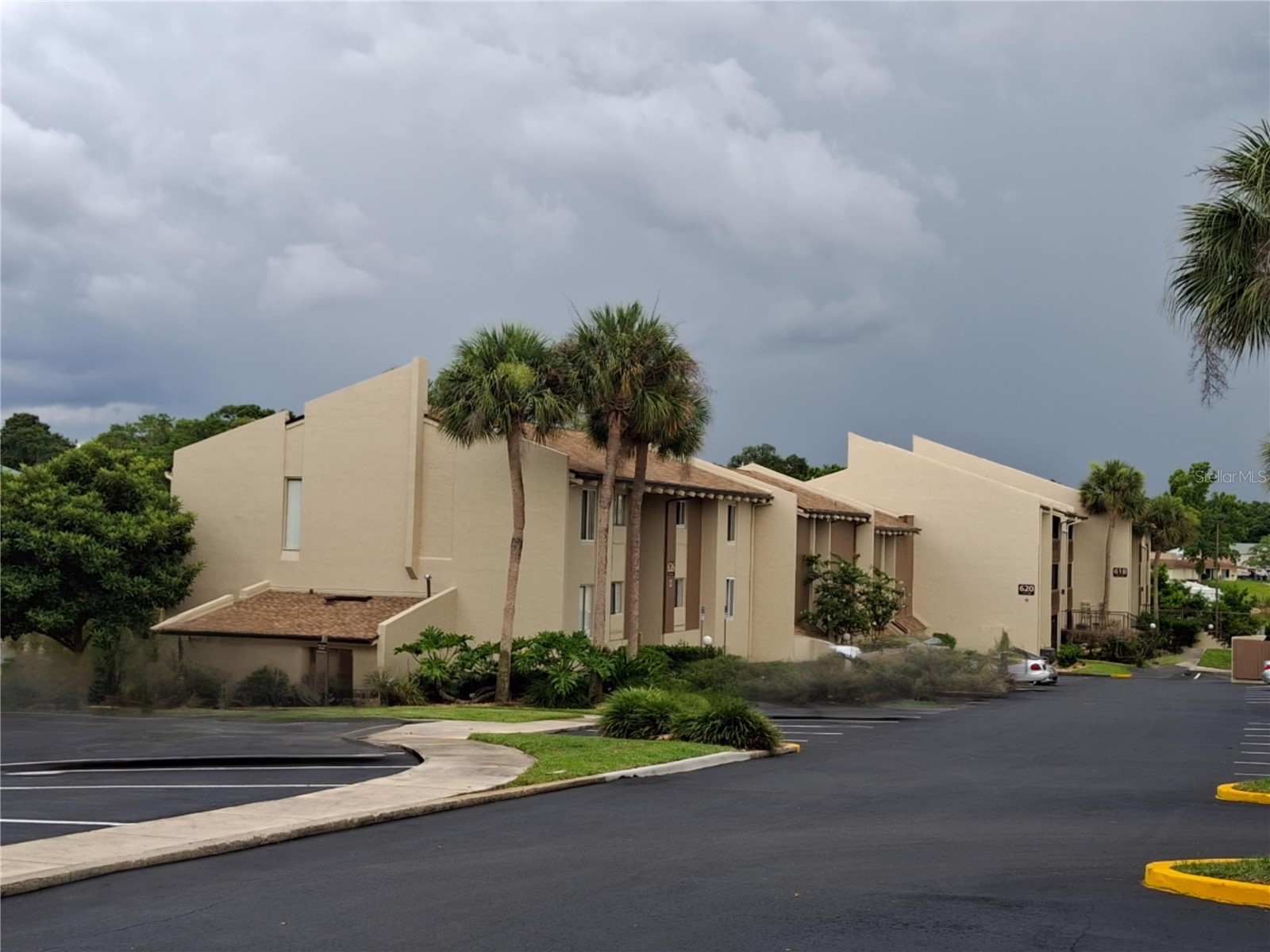 622 Orange Drive #232 Altamonte Springs FL 32701 - LAKE ORIENTA O6414881 image1
