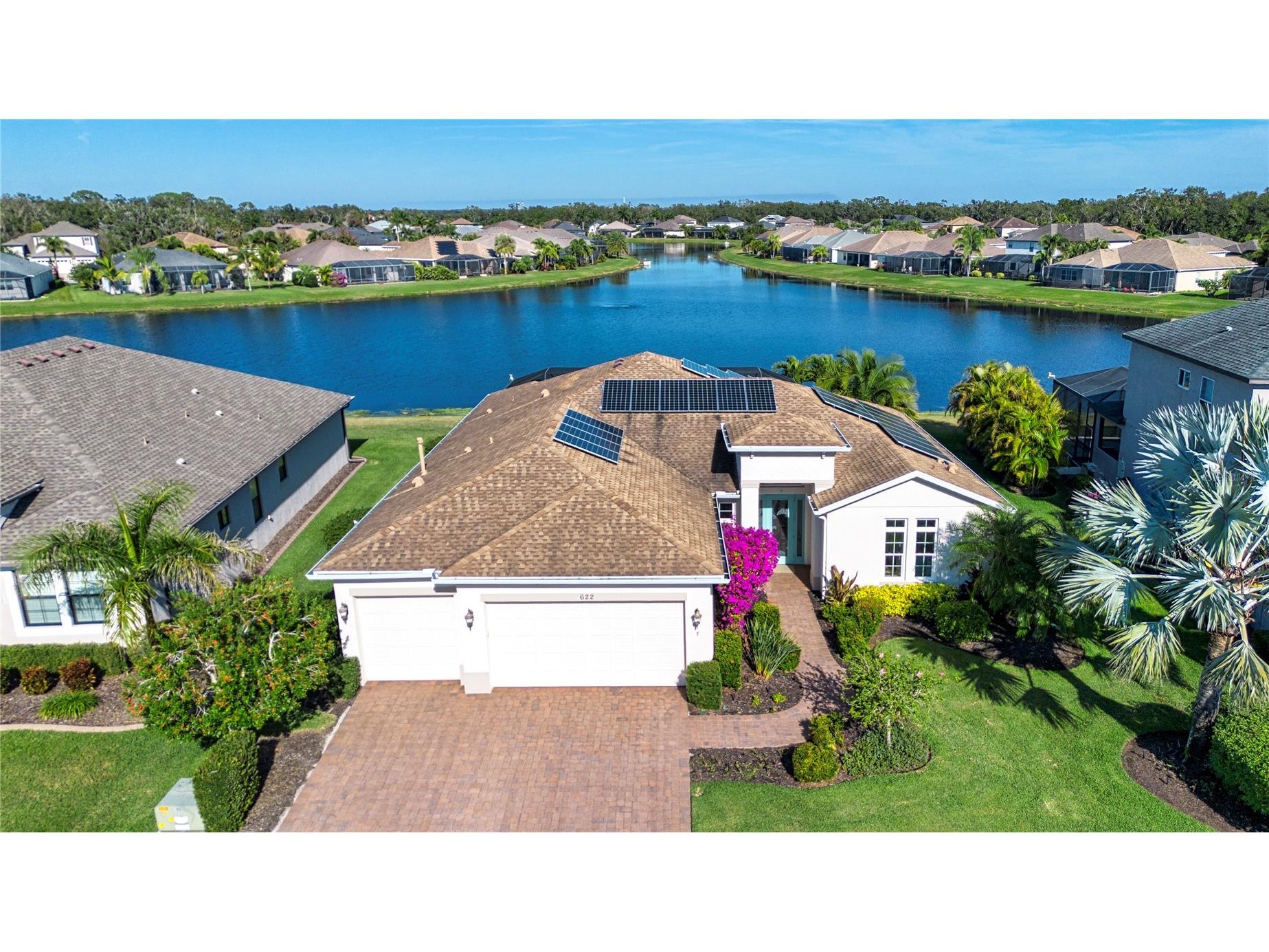 622 Rosemary Circle Bradenton FL 34212 A4674877 image1