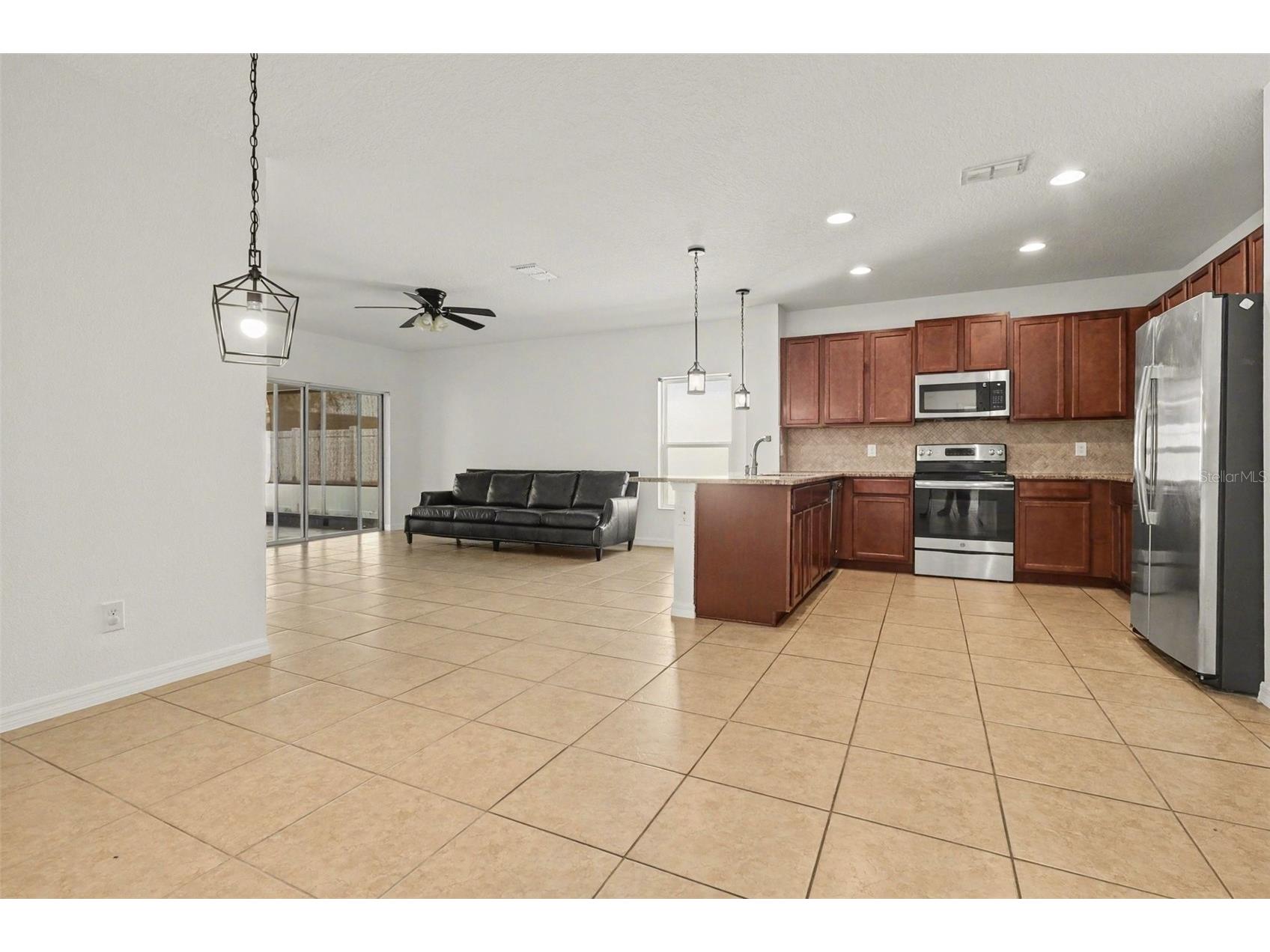 622 Samuel Davenport FL 33837 O6386684 image17