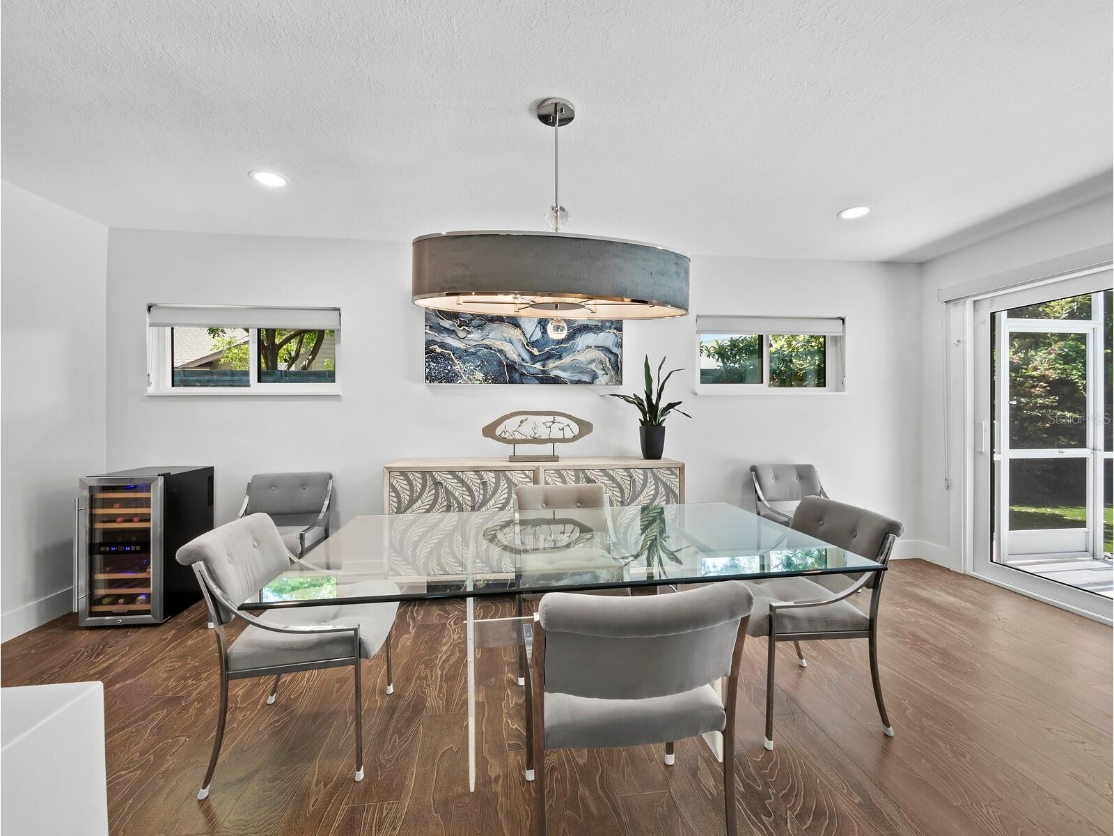 622 Tropical Circle Sarasota FL 34242 A4698398 image10