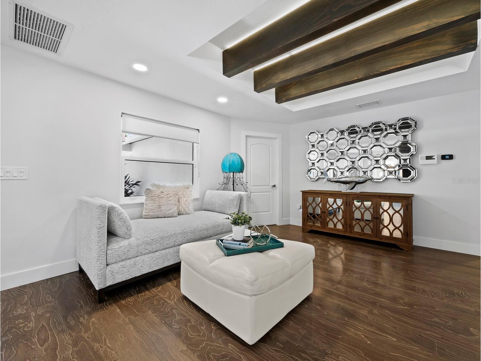 622 Tropical Circle Sarasota FL 34242 A4698398 image12