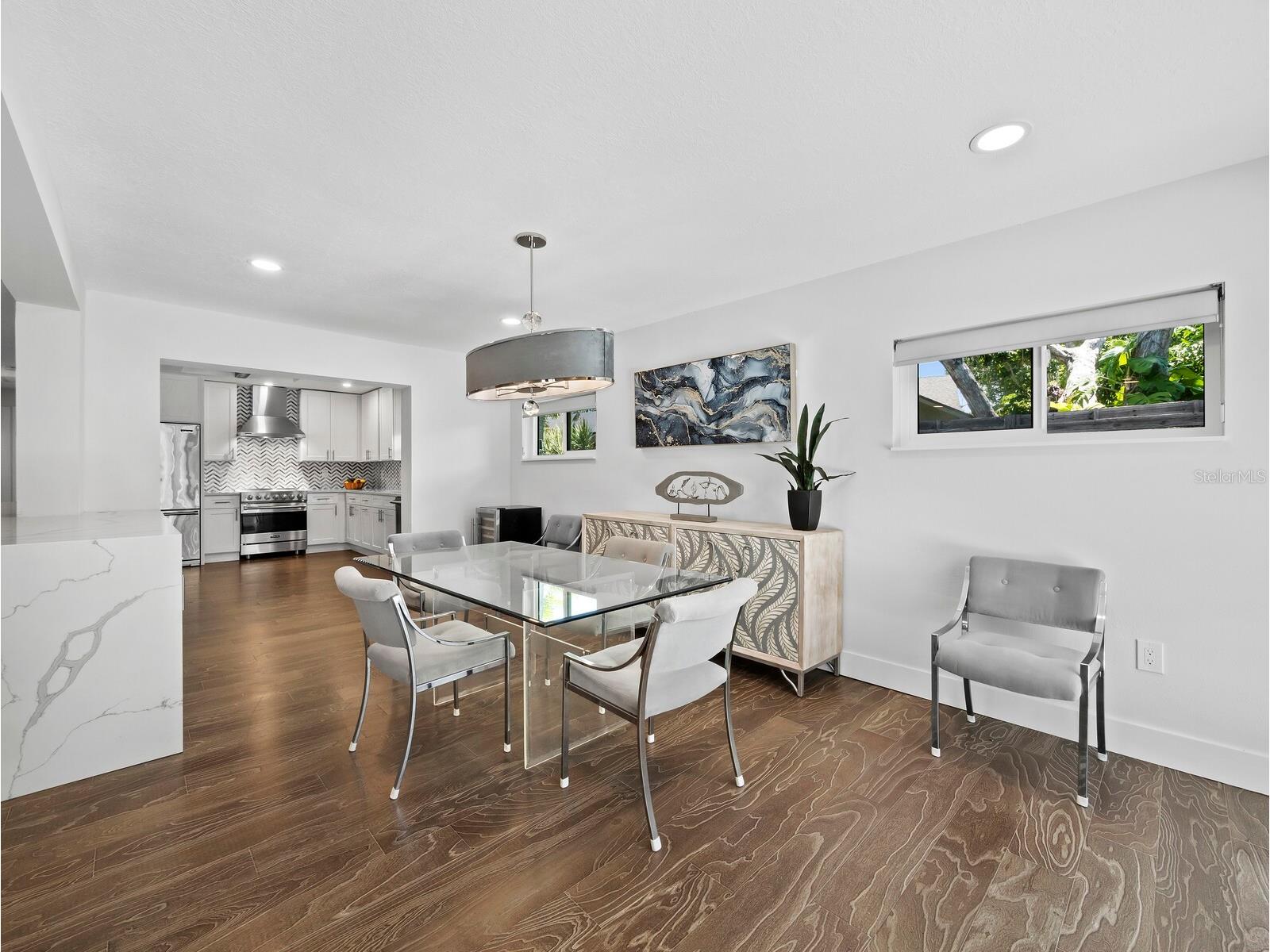 622 Tropical Circle Sarasota FL 34242 A4698398 image17