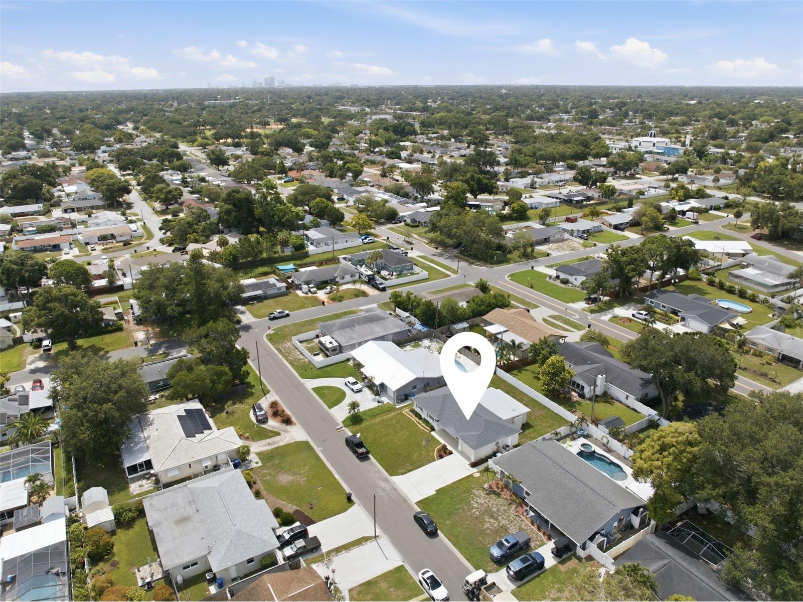 6220 27th Avenue N Saint Petersburg FL 33710 TB8529854 image25
