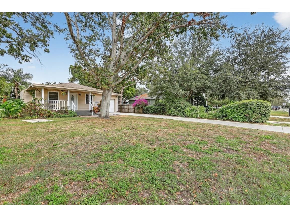 6220 W Thorpe Street Tampa FL 33611 TB8437369 image2