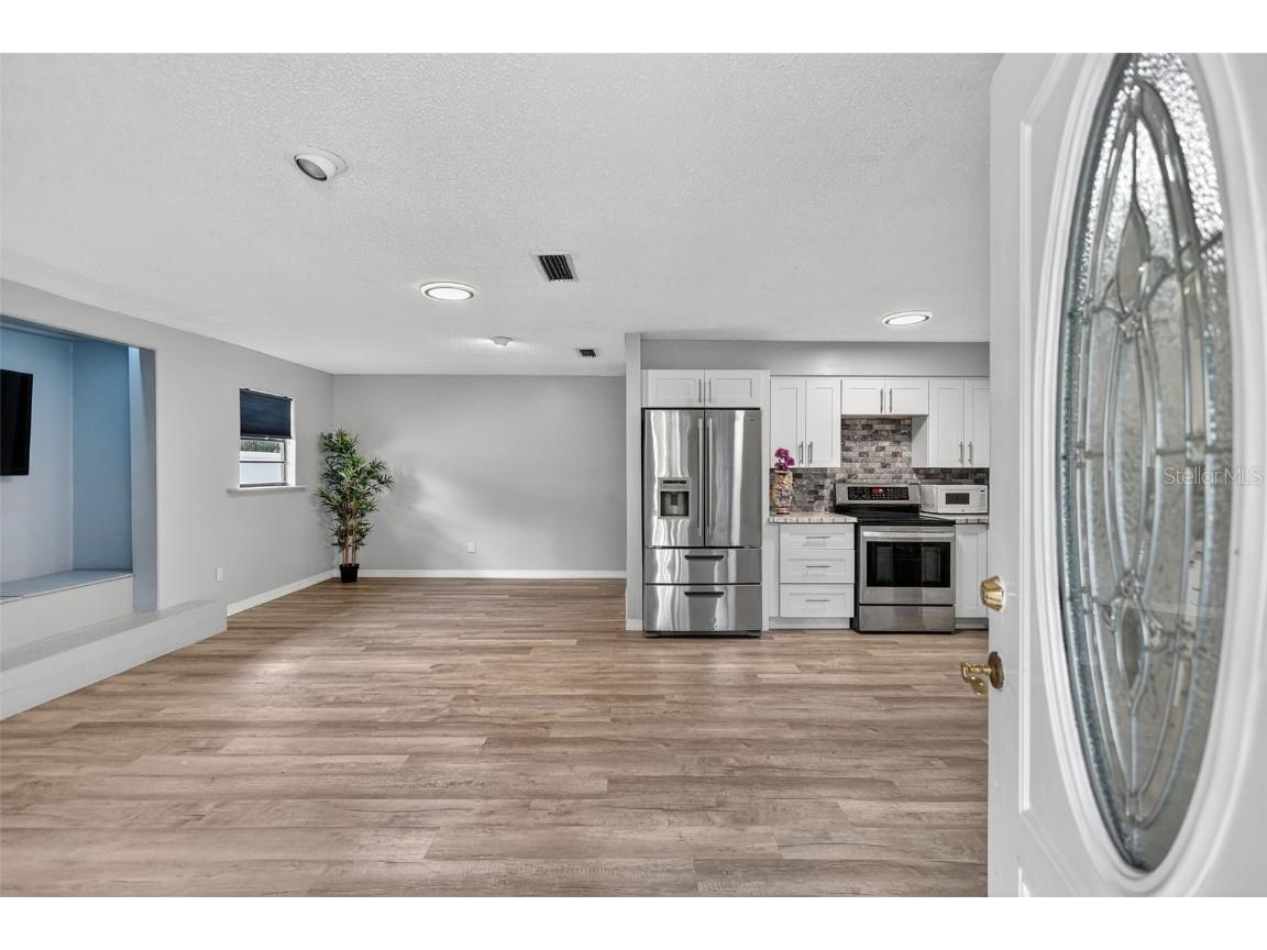 6220 W Thorpe Street Tampa FL 33611 TB8437369 image7