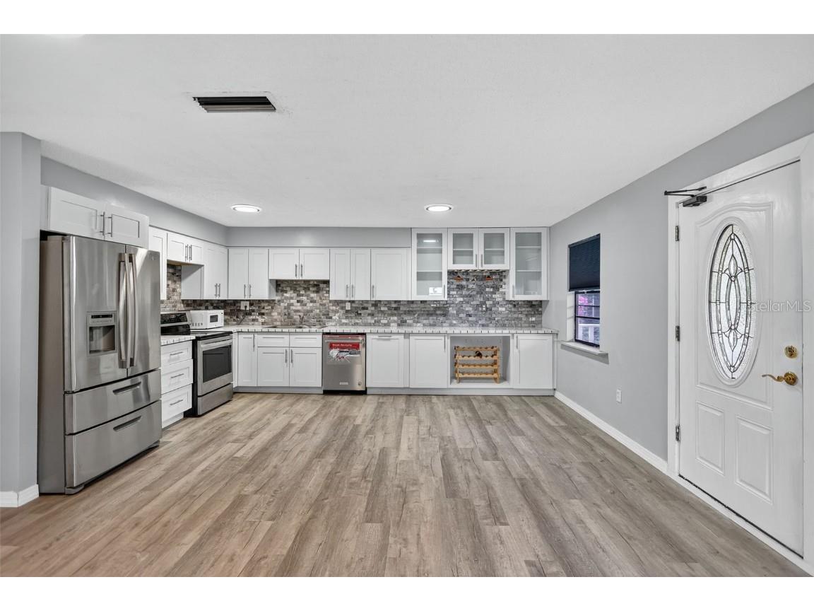 6220 W Thorpe Street Tampa FL 33611 TB8437369 image9