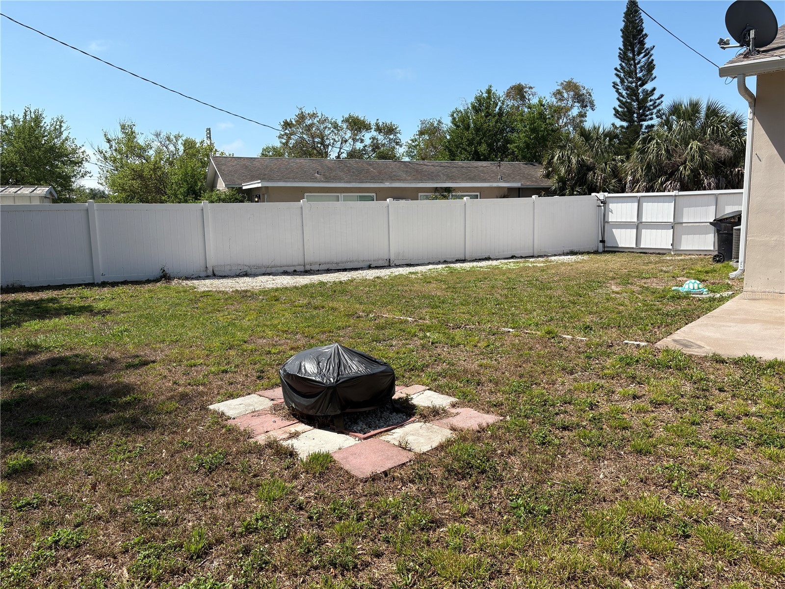 6221 13th Avenue N Saint Petersburg FL 33710 TB8369154 image25