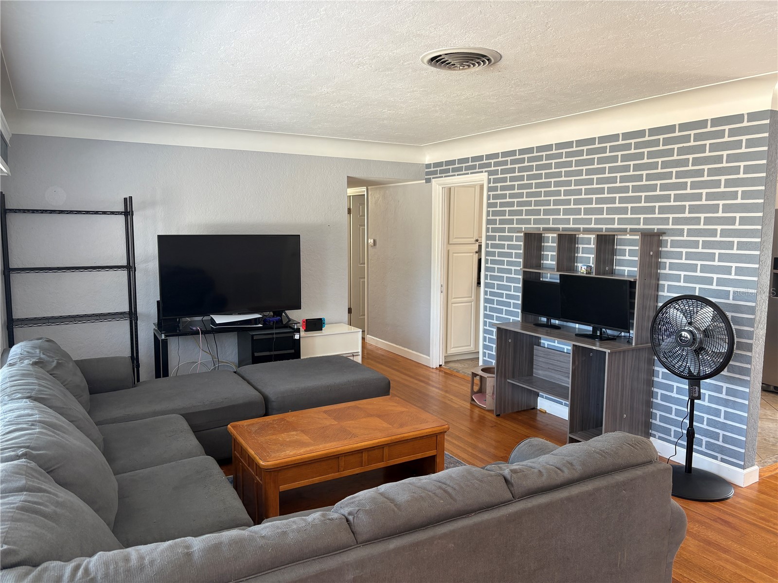 6221 13th Avenue N Saint Petersburg FL 33710 TB8369154 image4