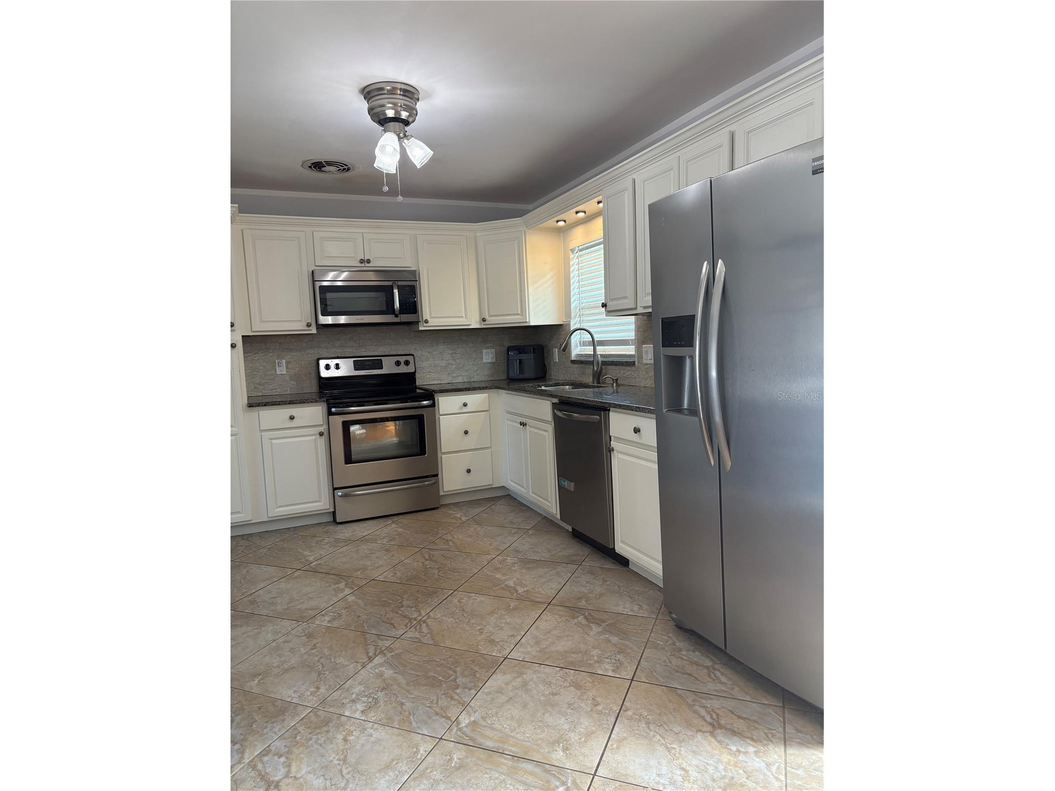 6221 13th Avenue N Saint Petersburg FL 33710 TB8369154 image7