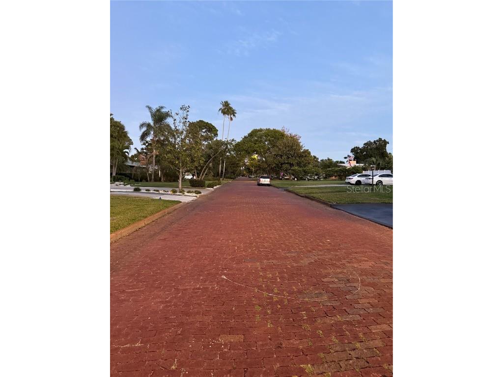 6221 6th Avenue N Saint Petersburg FL 33710 TB8445639 image27