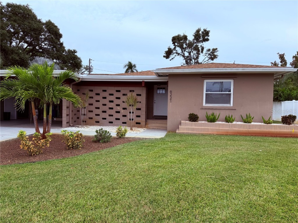 6221 6th Avenue N Saint Petersburg FL 33710 TB8445639 image3