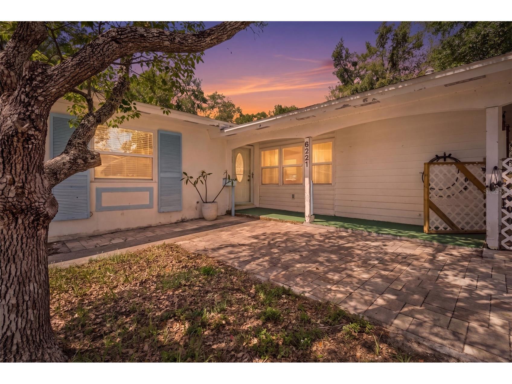 6221 Dalton Street Spring Hill FL 34606 W7885962 image2