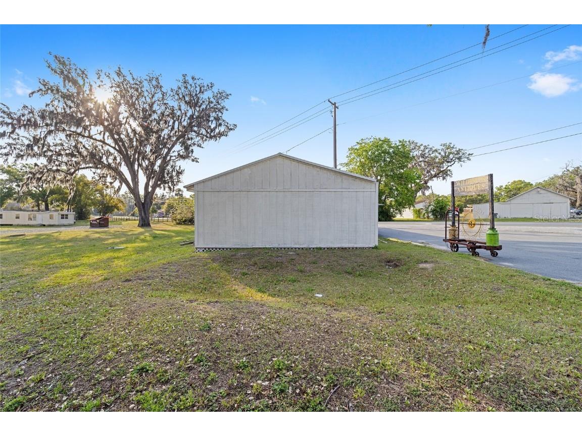 6221 SE 110th Street Belleview FL 34420 OM697634 image9