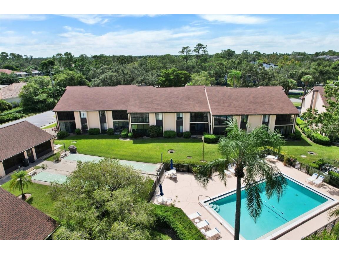 6221 Timber Lake Drive #C10 Sarasota FL 34243 A4665807 image3