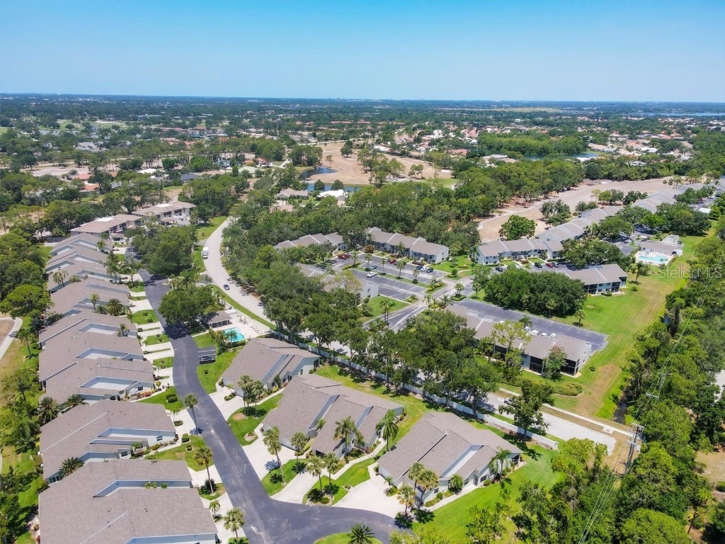 6222 Country Club Way Sarasota FL 34243 A4653102 image36