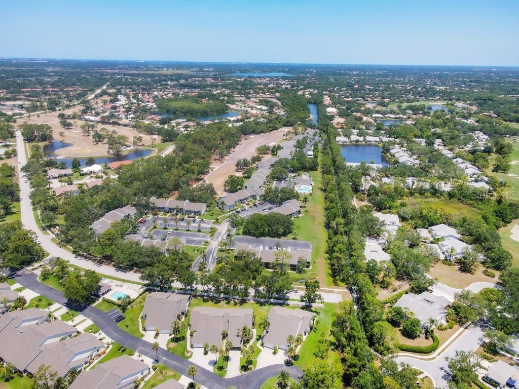 6222 Country Club Way Sarasota FL 34243 A4653102 image38