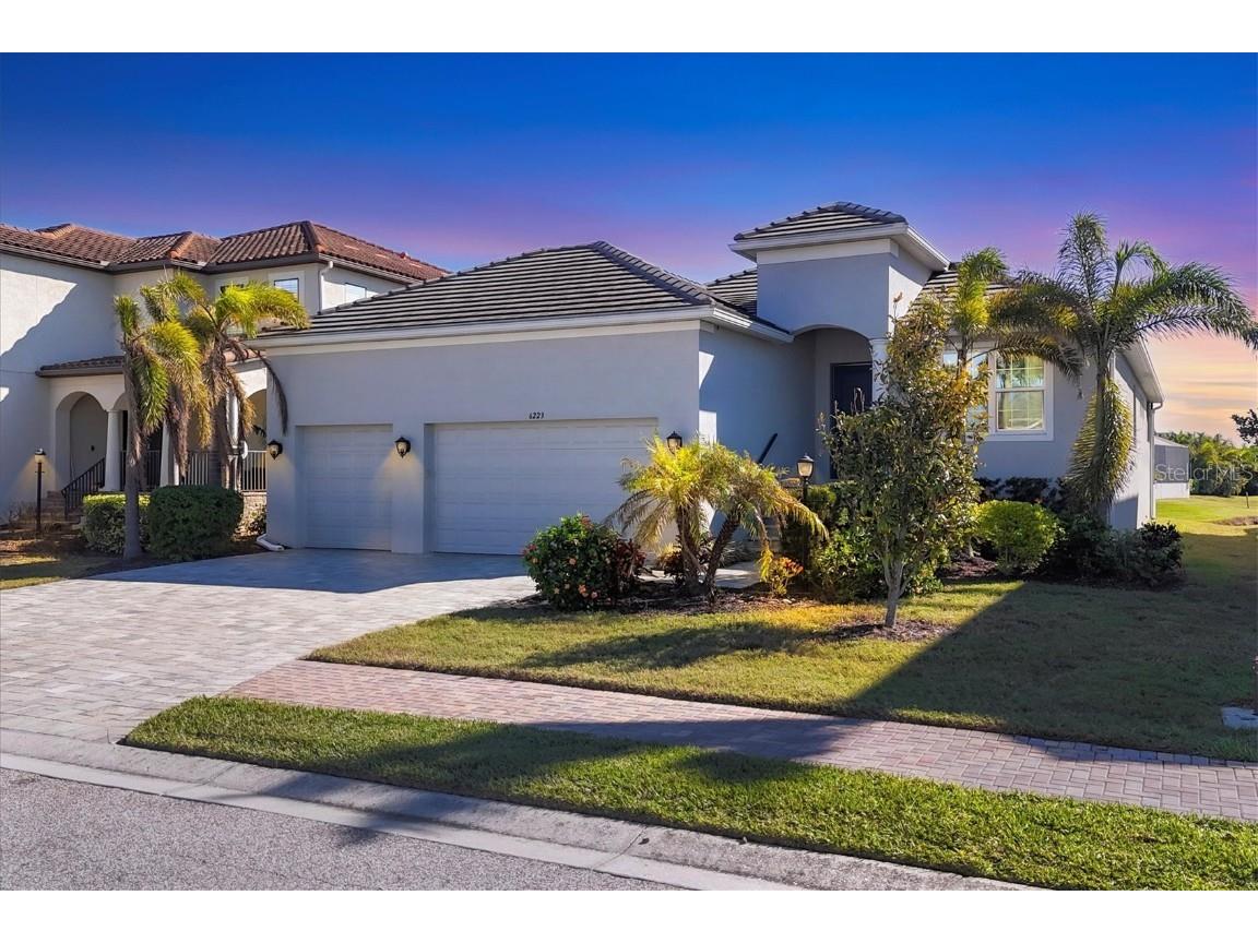 6223 Champions Row Street Bradenton FL 34210 A4640354 image1