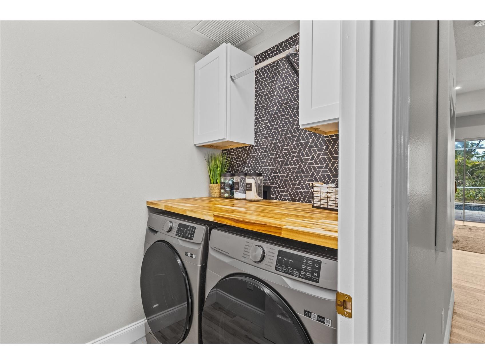 6223 Donnington Court Sarasota FL 34238 A4694589 image28
