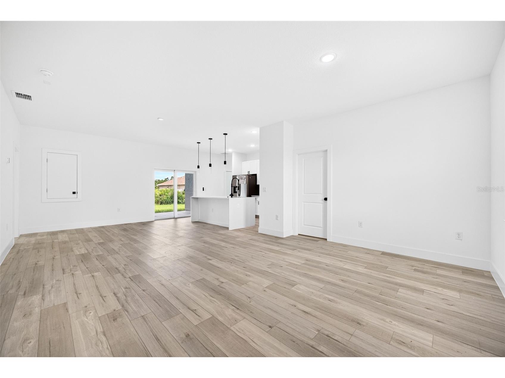 6223 Emmonsdale Street Port Charlotte FL 33981 C7526984 image3