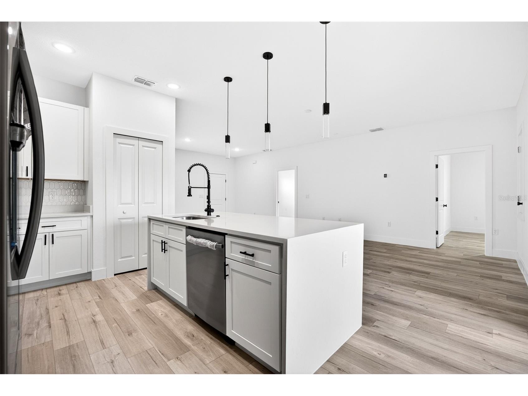 6223 Emmonsdale Street Port Charlotte FL 33981 C7526984 image8