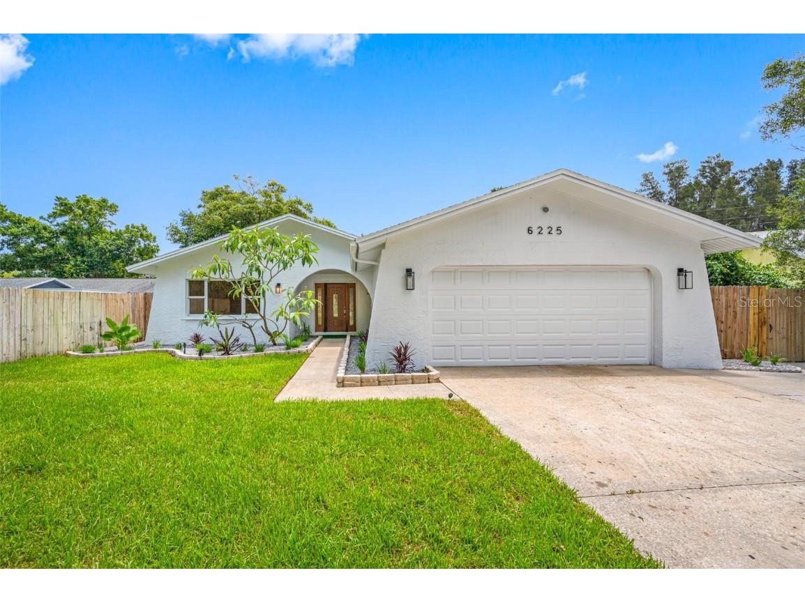 6225 105th Avenue N Pinellas Park FL 33782 U8249104 image1