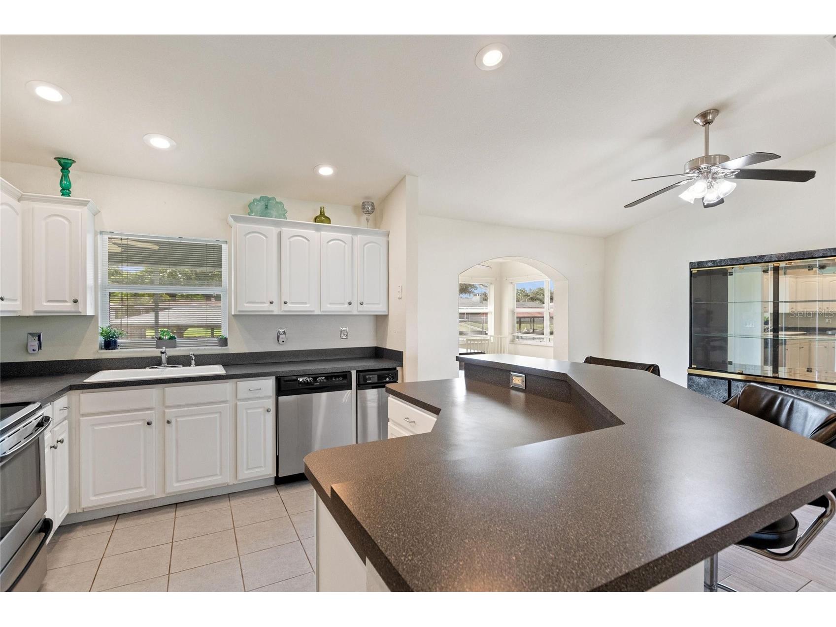 6225 Amaryllis Drive Indian Lake Estates FL 33855 - LAKE WALK IN WATER P4938789 image8
