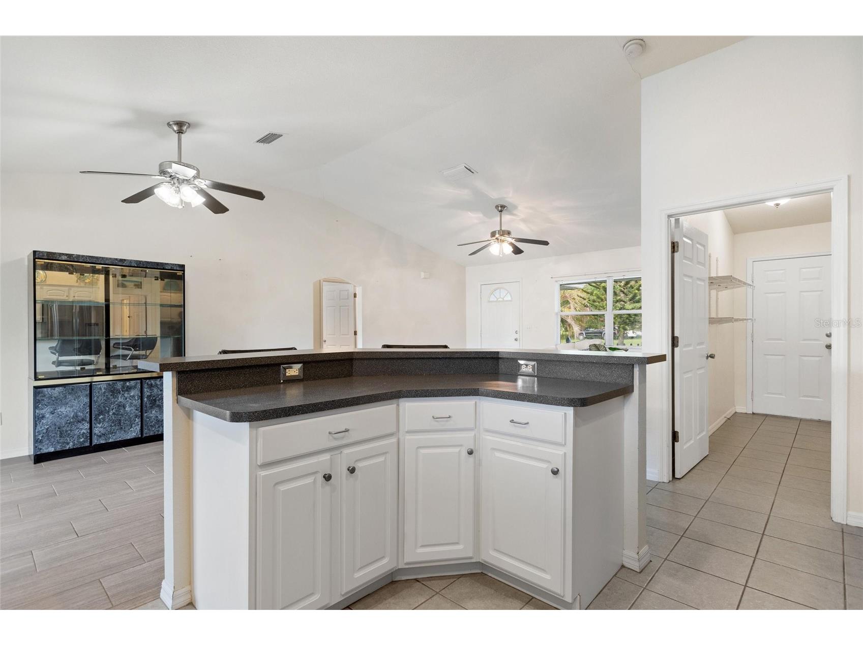 6225 Amaryllis Drive Indian Lake Estates FL 33855 - LAKE WALK IN WATER P4938789 image9