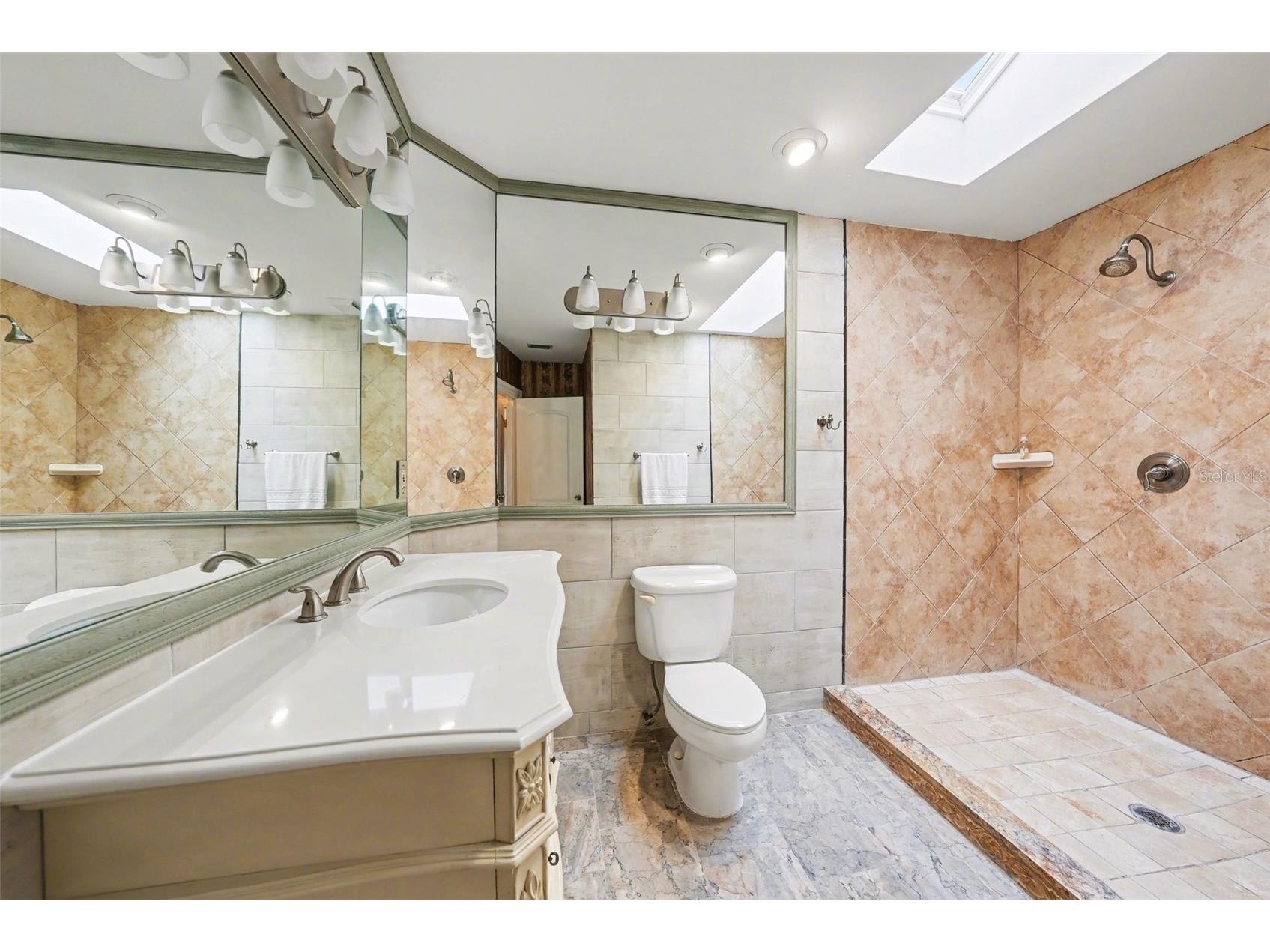 6225 Bayside Drive New Port Richey FL 34652 TB8494508 image9