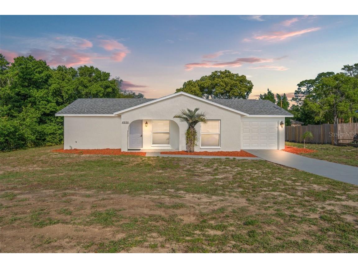 6225 Mariner Boulevard Spring Hill FL 34609 W7863574 image1