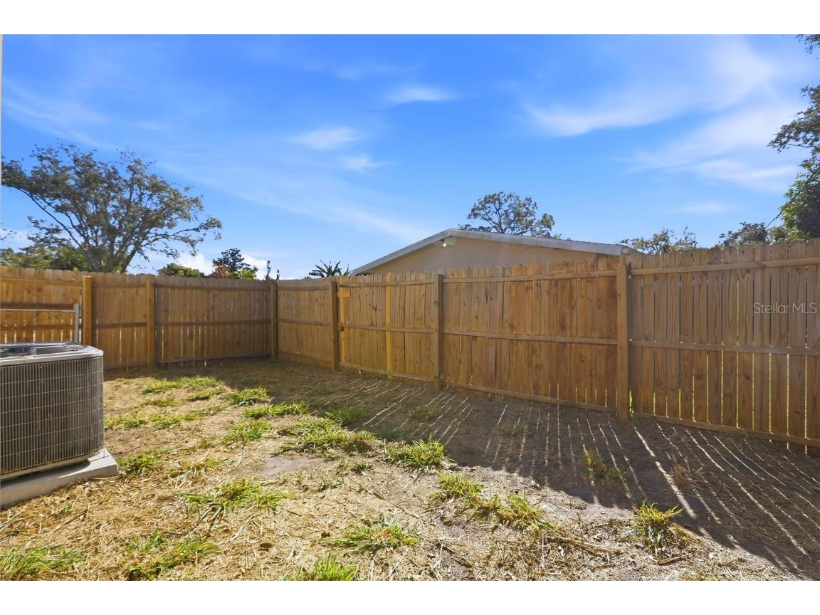 6226 Camphor Avenue Sarasota FL 34231 A4677154 image30