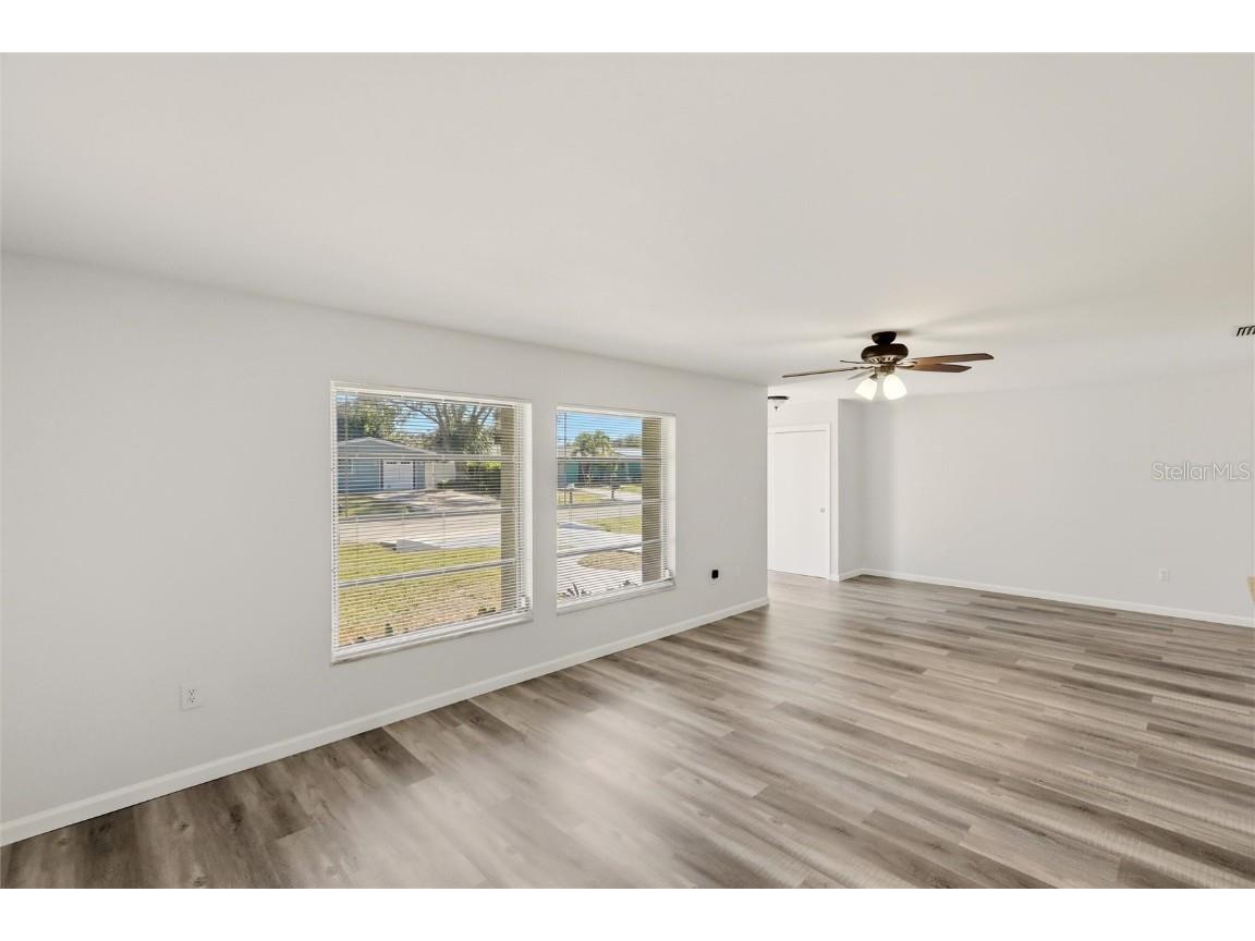 6226 Camphor Avenue Sarasota FL 34231 A4677154 image6