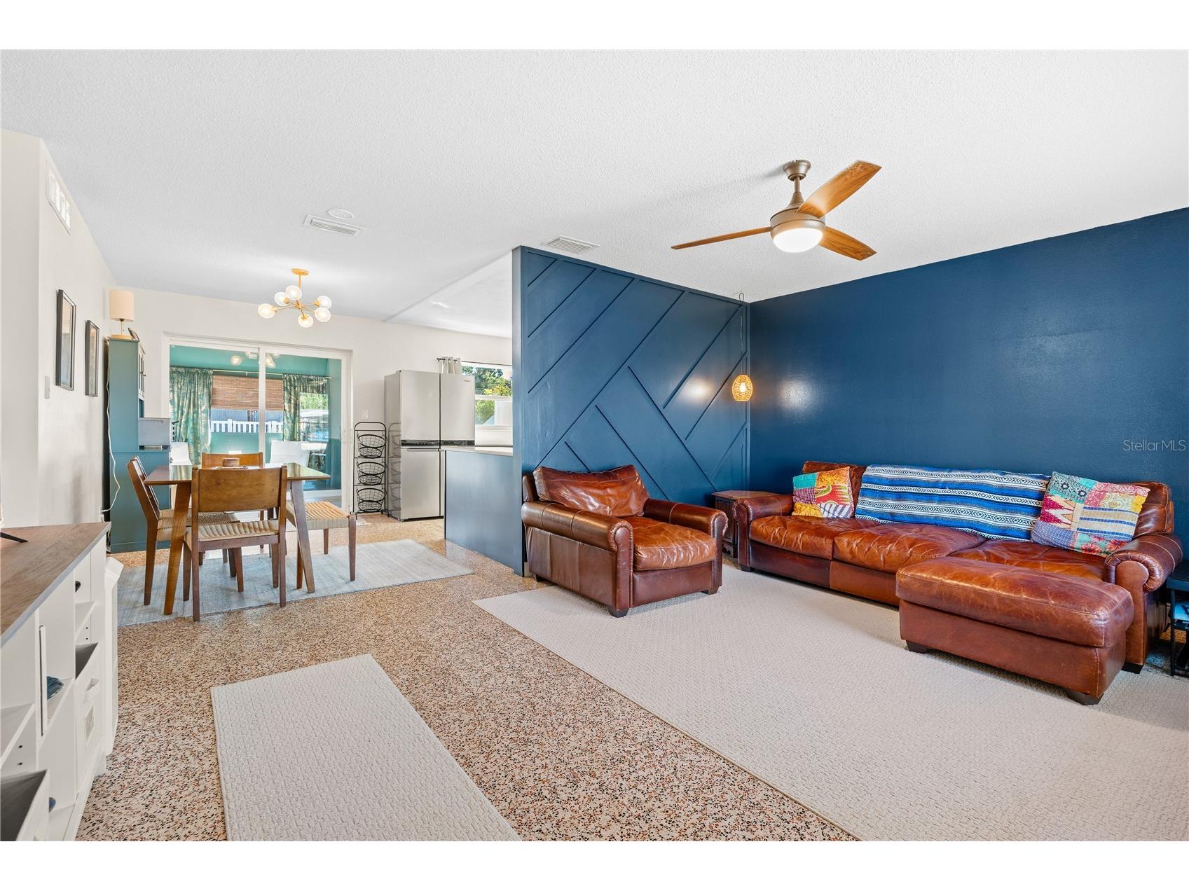6227 Columbia Drive Bradenton FL 34207 - BAYSHORE CANAL A4677660 image3